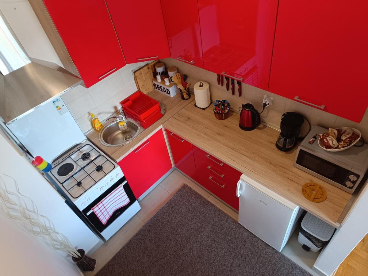 Apartment Ante *